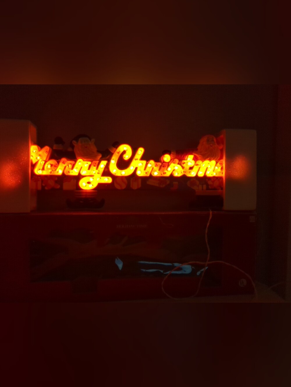 Vintage Merry Christmas Holiday Workshop Electronic 72-Lights Greetings Display